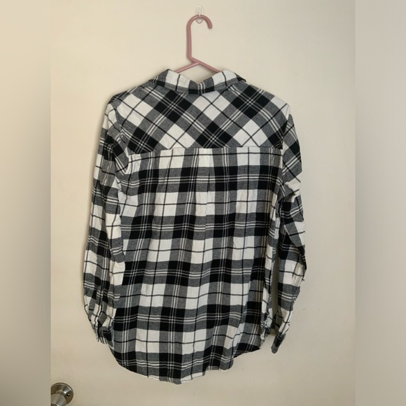 New With Tags Women Medium Gap Flannel black and white - Picture 2 of 7